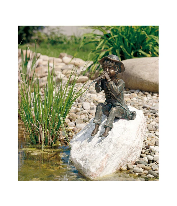 Rottenecker Bronzefigur Junge Toni 3 Rottenecker Bronzefigur Junge Toni