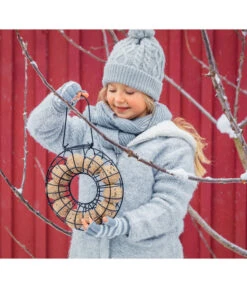 Dehner Natura Befüllter Meisenknödelring 15 Dehner Natura Befüllter Meisenknödelring -Garten im Freien 3142049 1728013 5315114 1727981 5458310 1728021 WE M 001 DehnerNaturaMeisenknoedelring